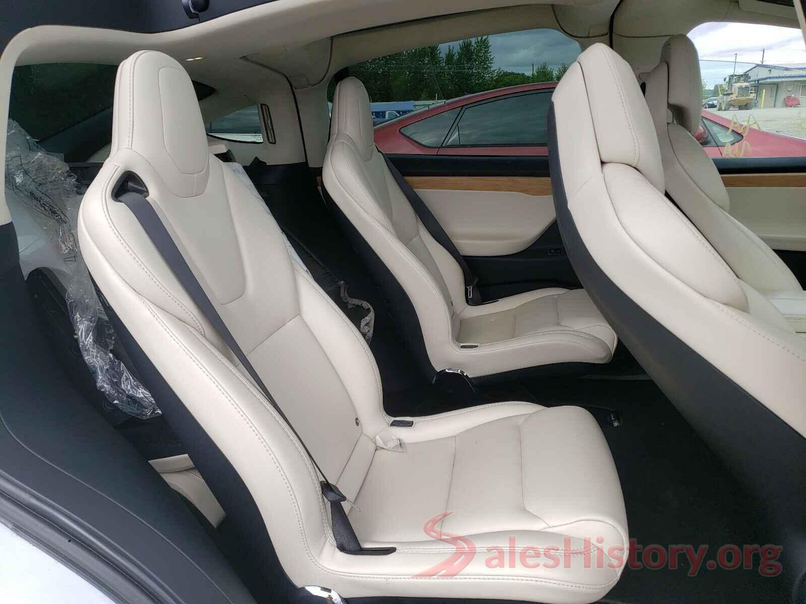 5YJXCBE28JF101673 2018 TESLA MODEL X