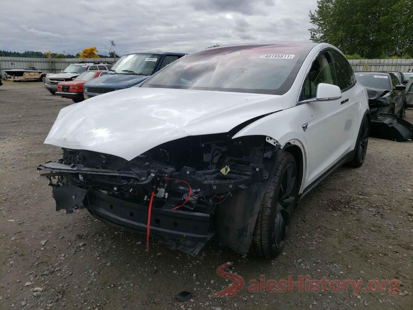 5YJXCBE28JF101673 2018 TESLA MODEL X