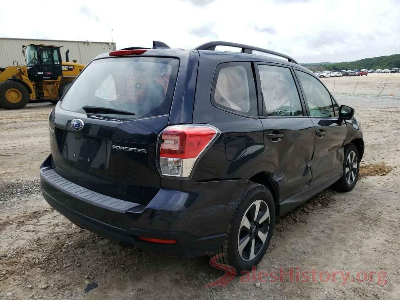 JF2SJABC7JH400032 2018 SUBARU FORESTER