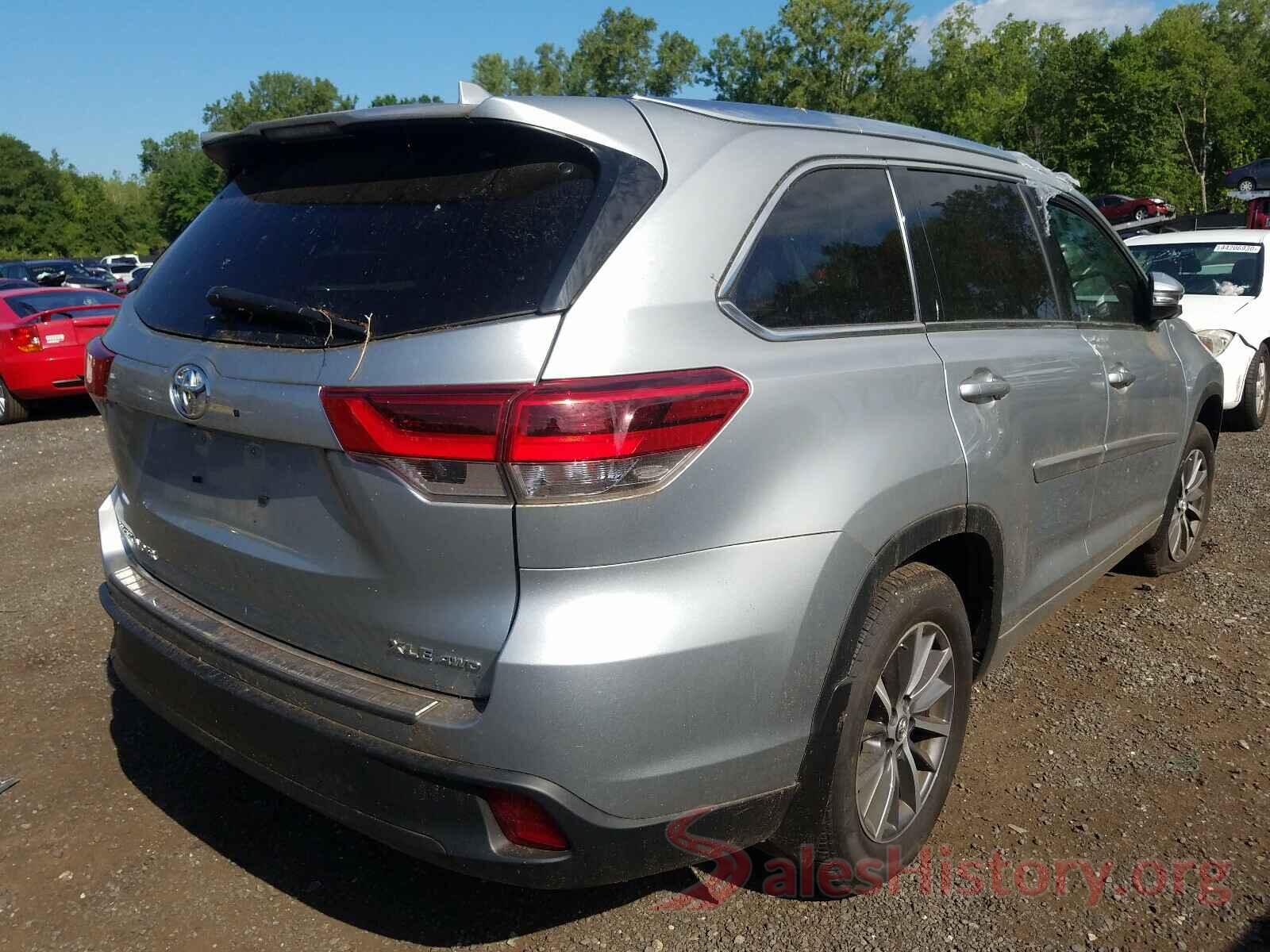 5TDJZRFH1JS555419 2018 TOYOTA HIGHLANDER