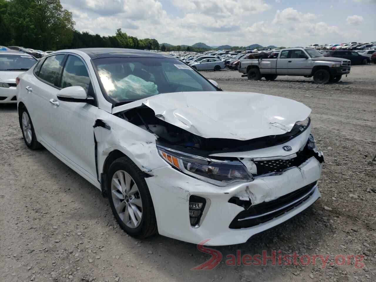 5XXGT4L30JG241883 2018 KIA OPTIMA