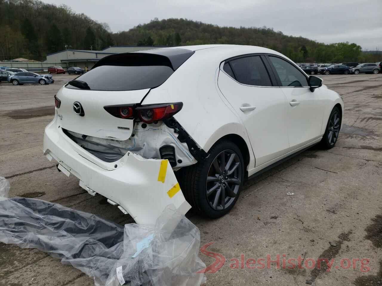 JM1BPBJM9K1124332 2019 MAZDA 3