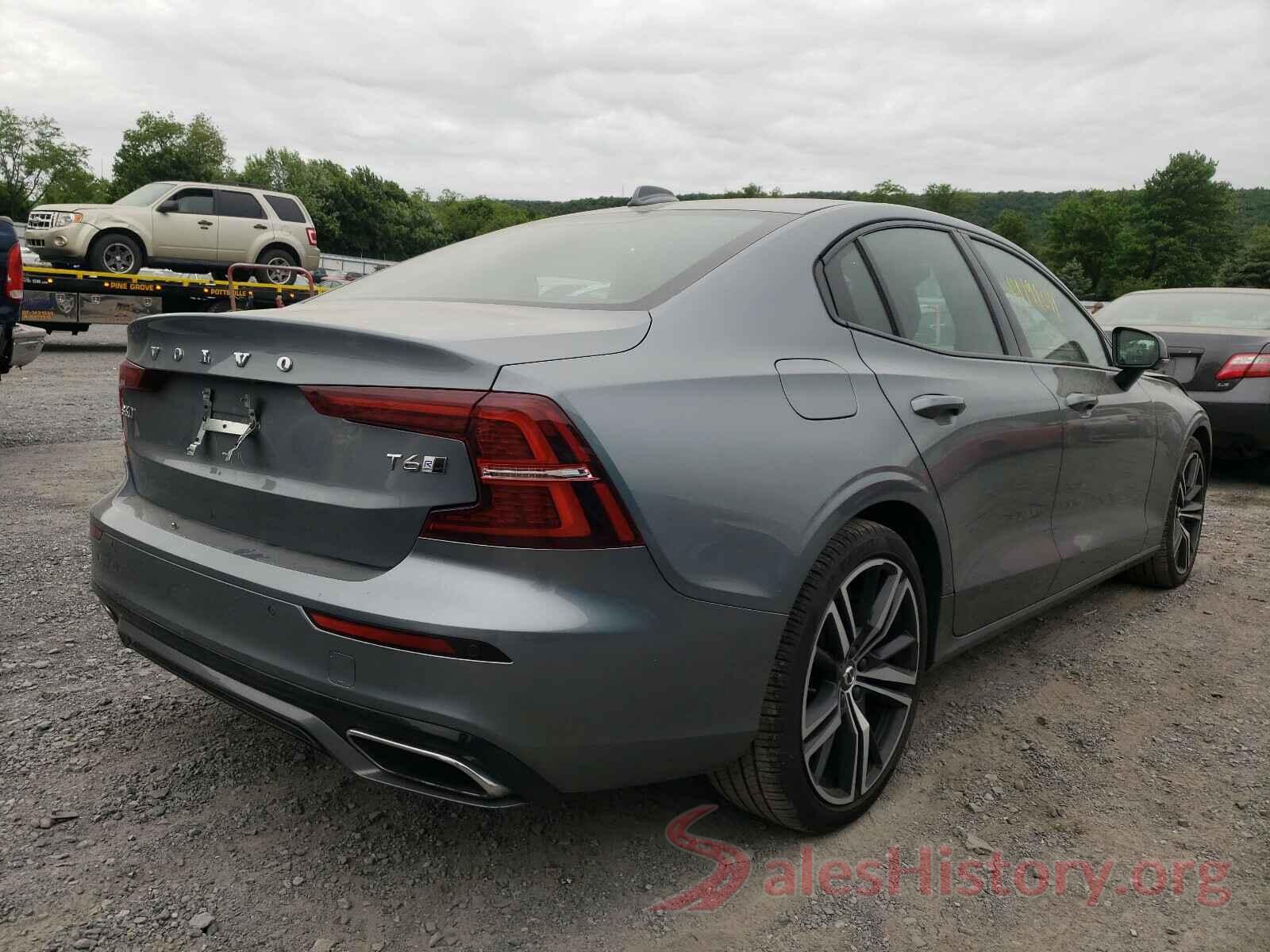 7JRA22TM4KG016710 2019 VOLVO S60