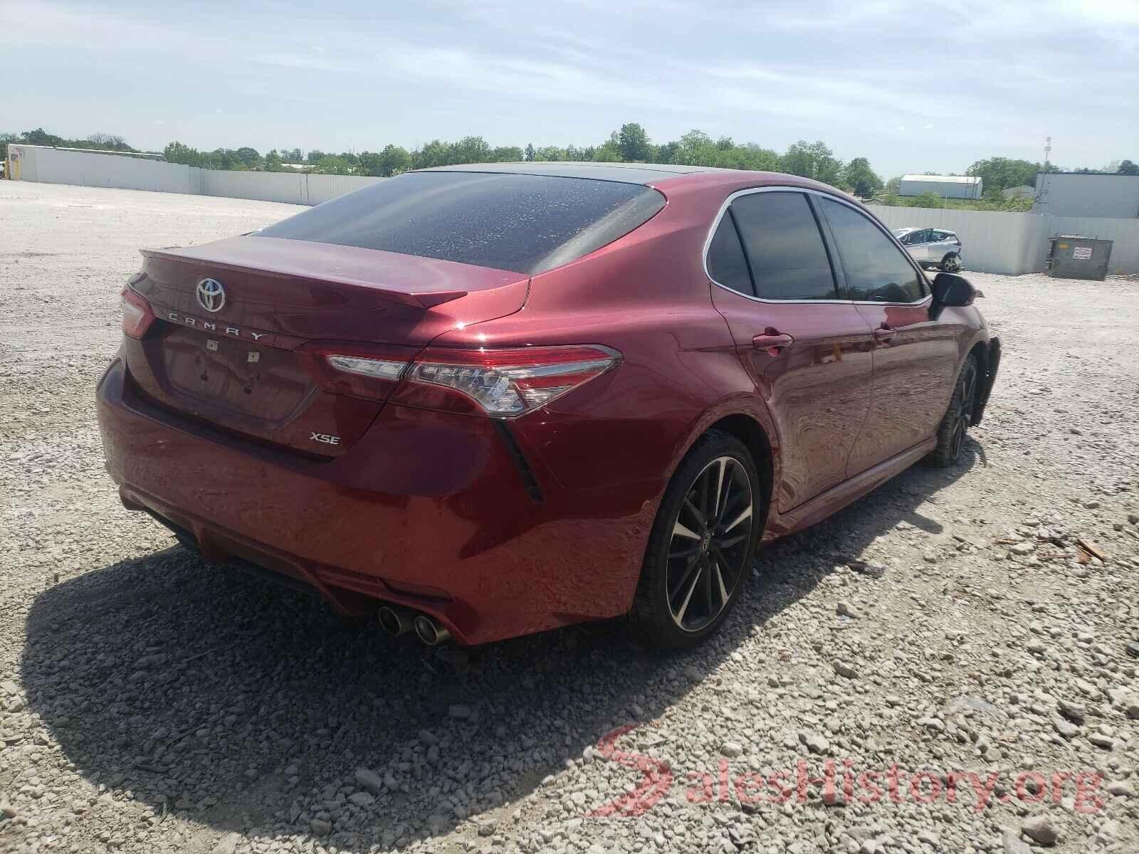 4T1B61HK4JU525832 2018 TOYOTA CAMRY