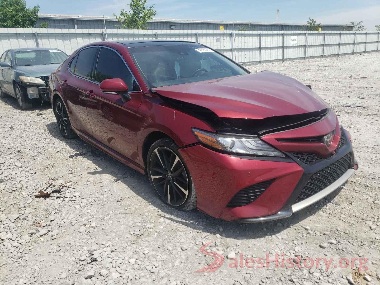 4T1B61HK4JU525832 2018 TOYOTA CAMRY