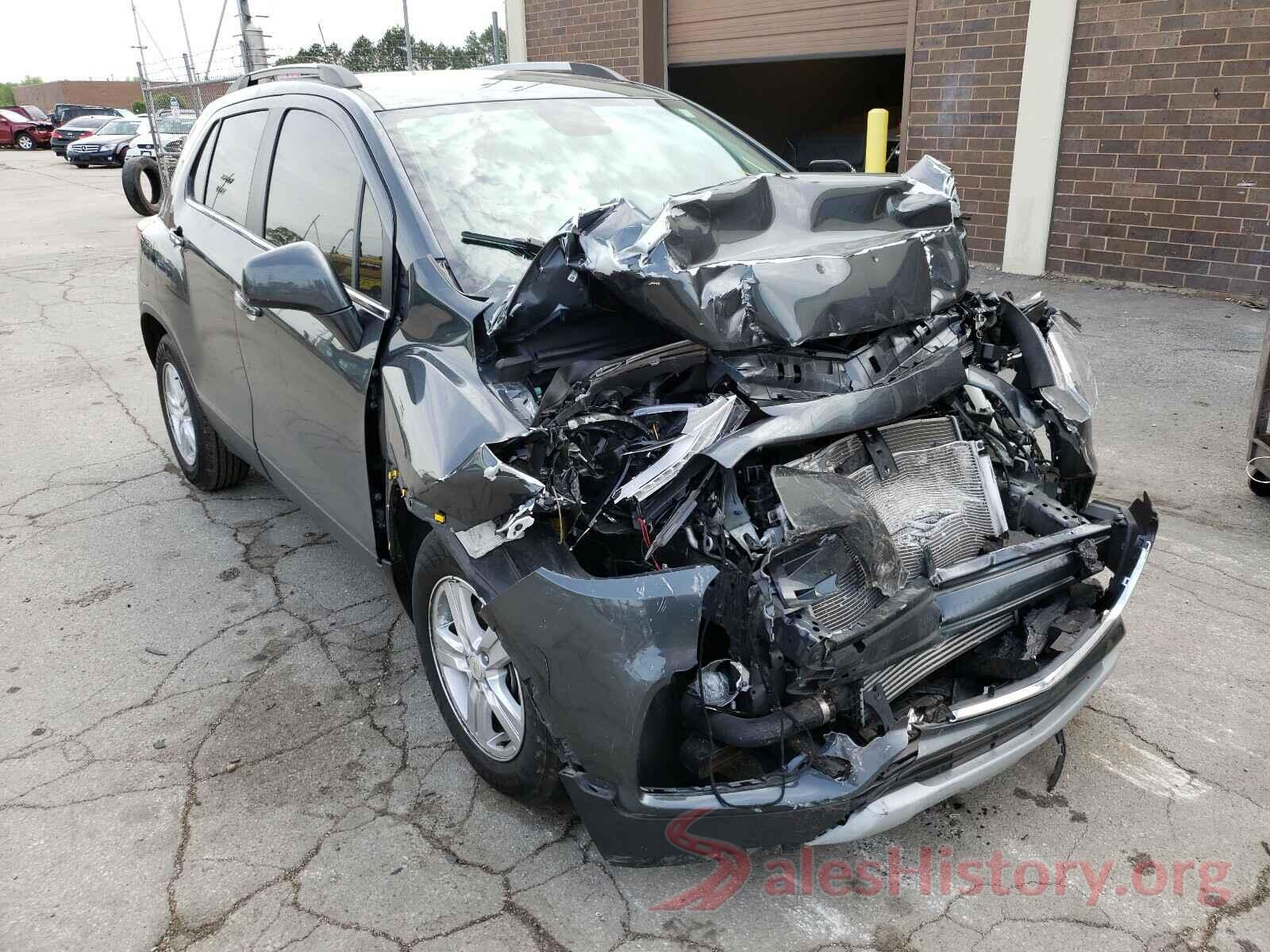 KL7CJLSB8JB690500 2018 CHEVROLET TRAX