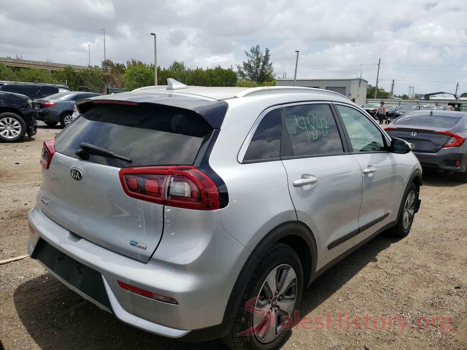 KNDCB3LC7K5236715 2019 KIA NIRO