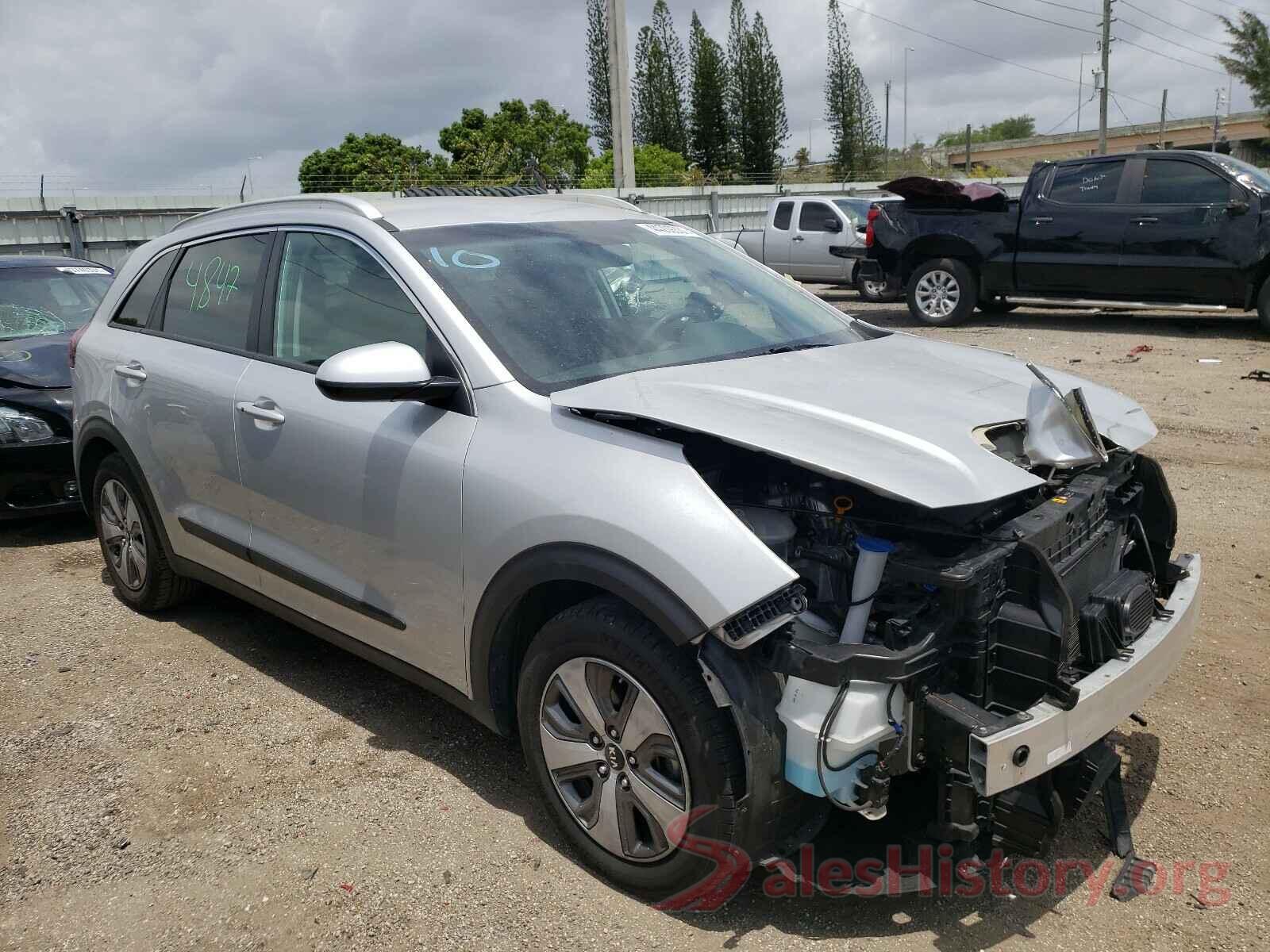 KNDCB3LC7K5236715 2019 KIA NIRO