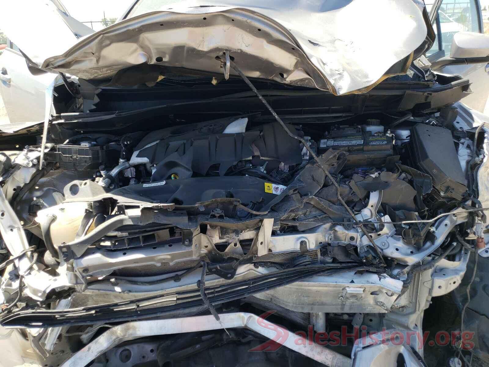 NMTKHMBX7JR025526 2018 TOYOTA C-HR