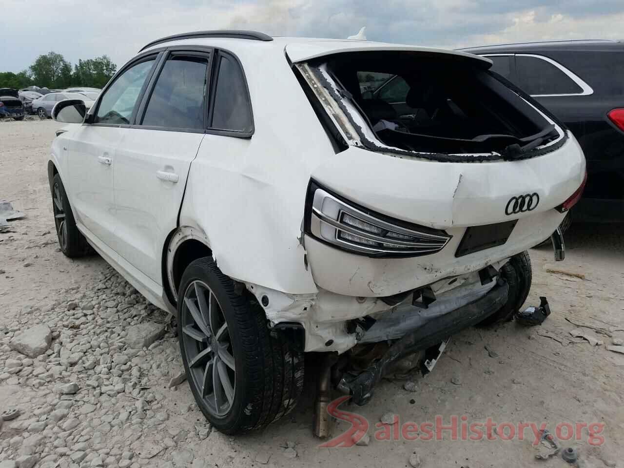 WA1JCCFS2JR002152 2018 AUDI Q3