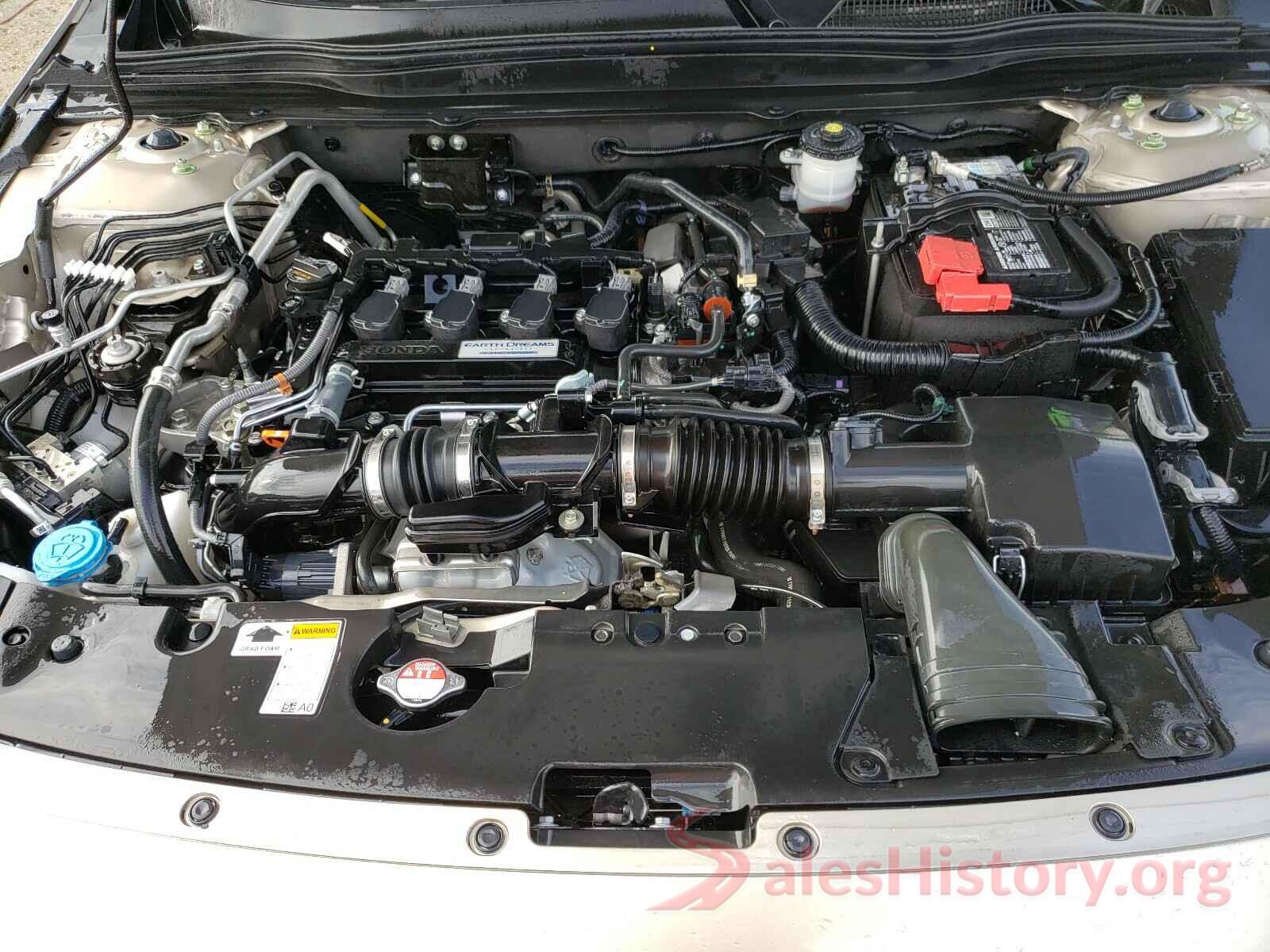 1HGCV1F10JA028060 2018 HONDA ACCORD