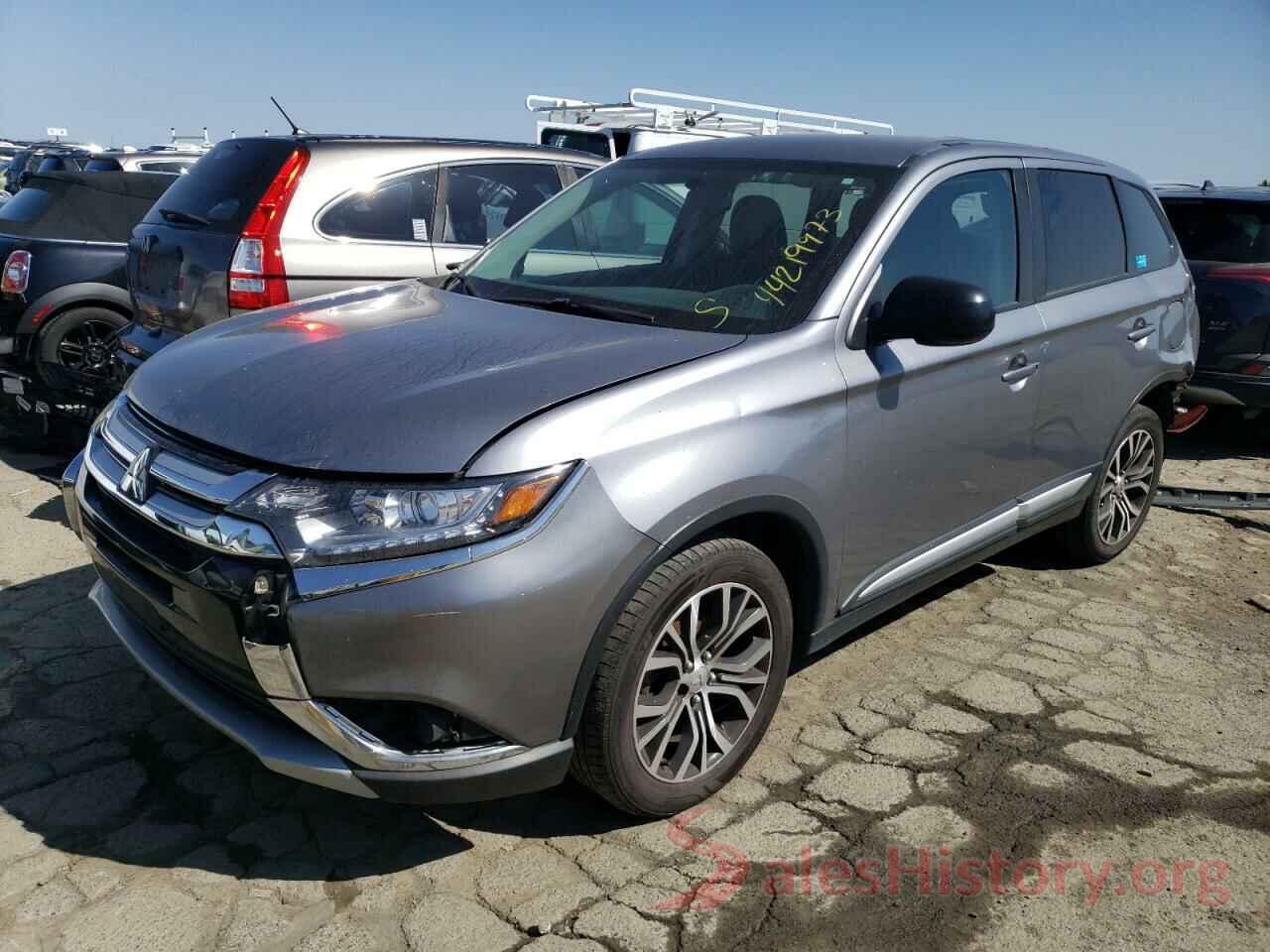 JA4AZ3A39JZ056725 2018 MITSUBISHI OUTLANDER