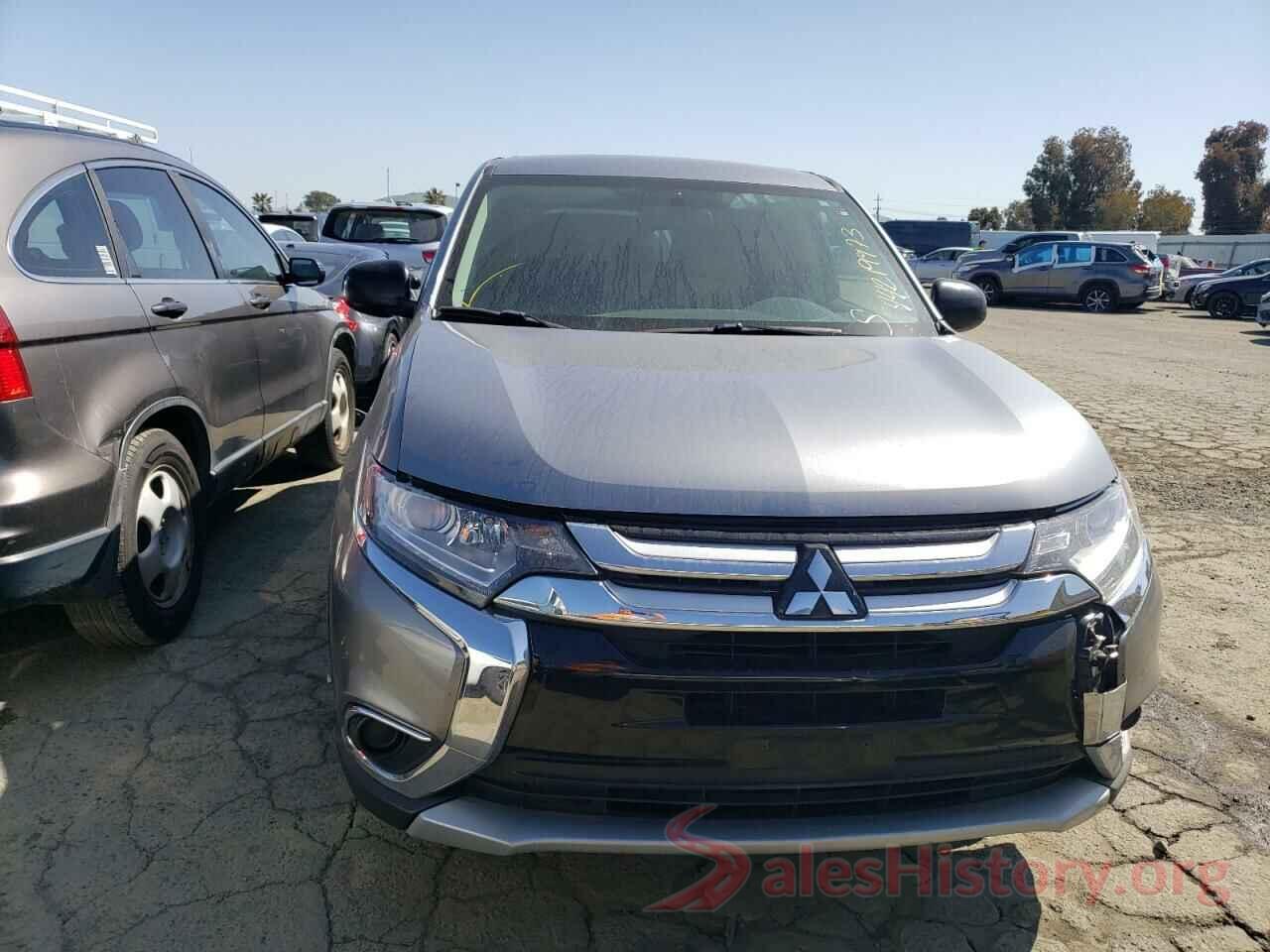 JA4AZ3A39JZ056725 2018 MITSUBISHI OUTLANDER