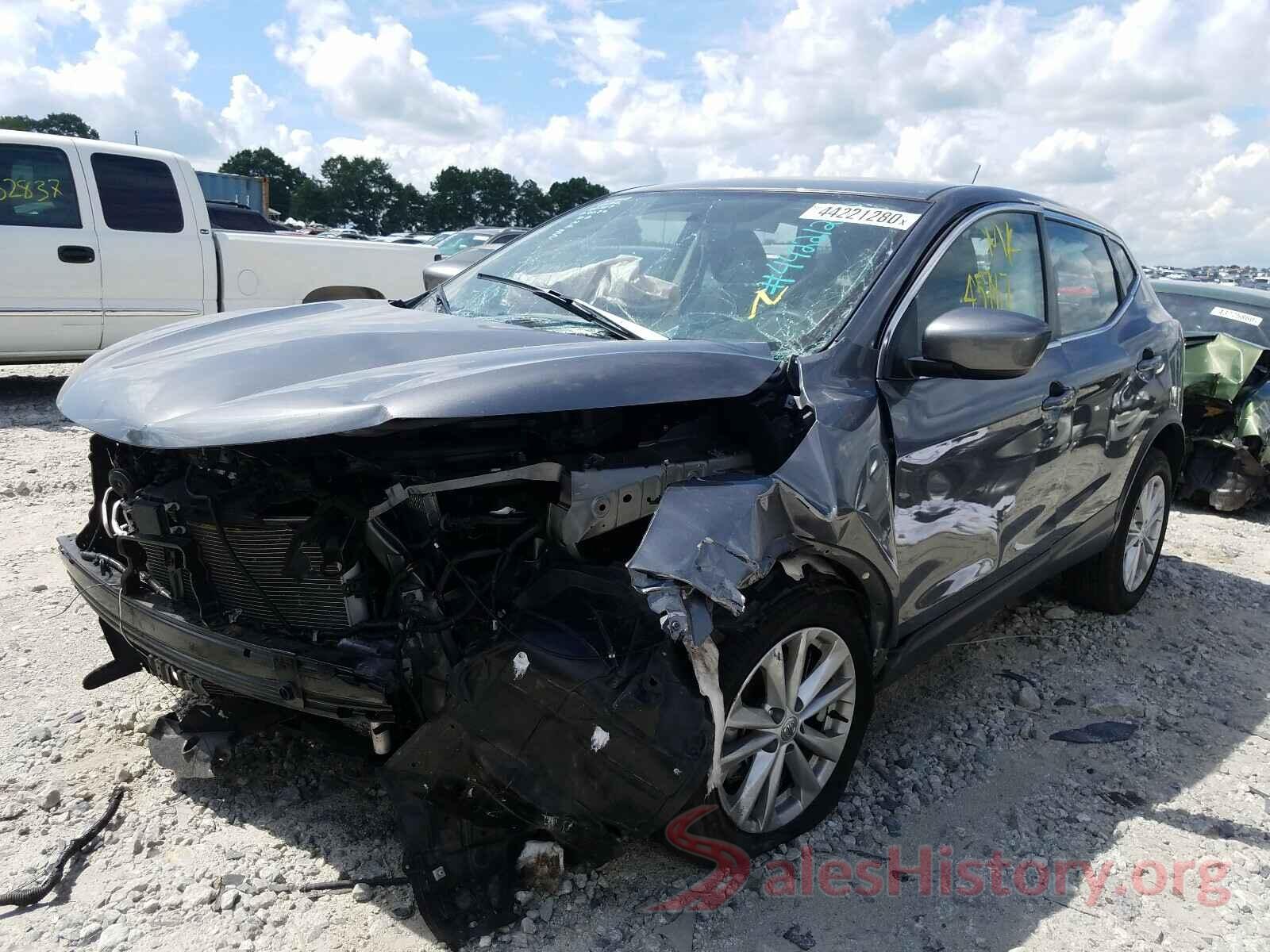 JN1BJ1CP2JW187358 2018 NISSAN ROGUE