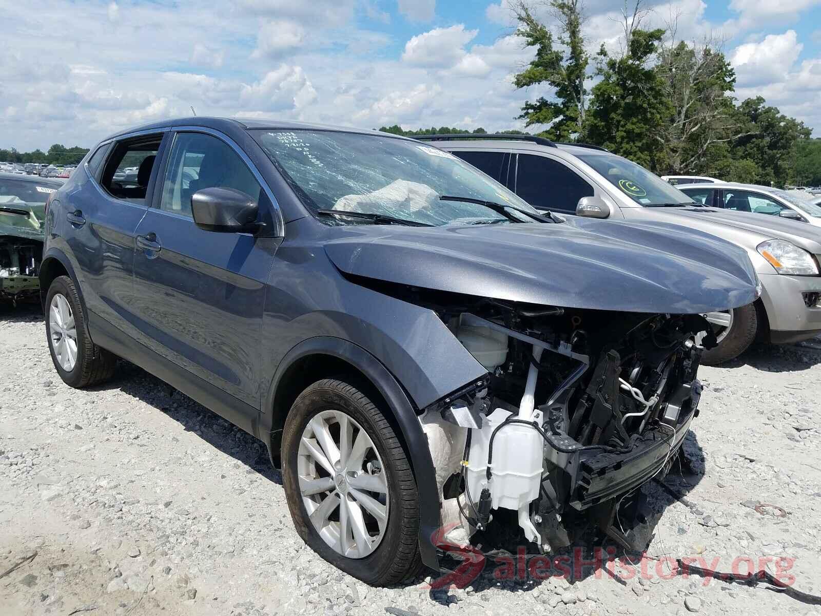 JN1BJ1CP2JW187358 2018 NISSAN ROGUE