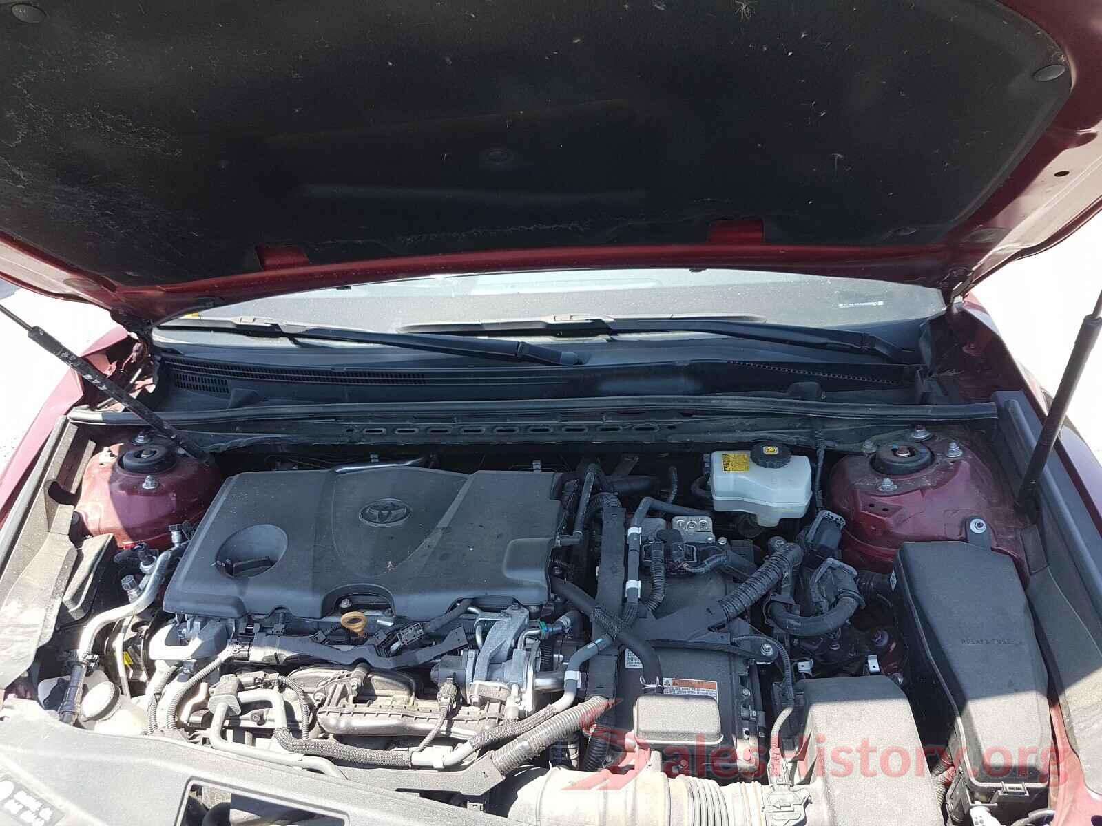 4T1B21HK8JU506891 2018 TOYOTA CAMRY