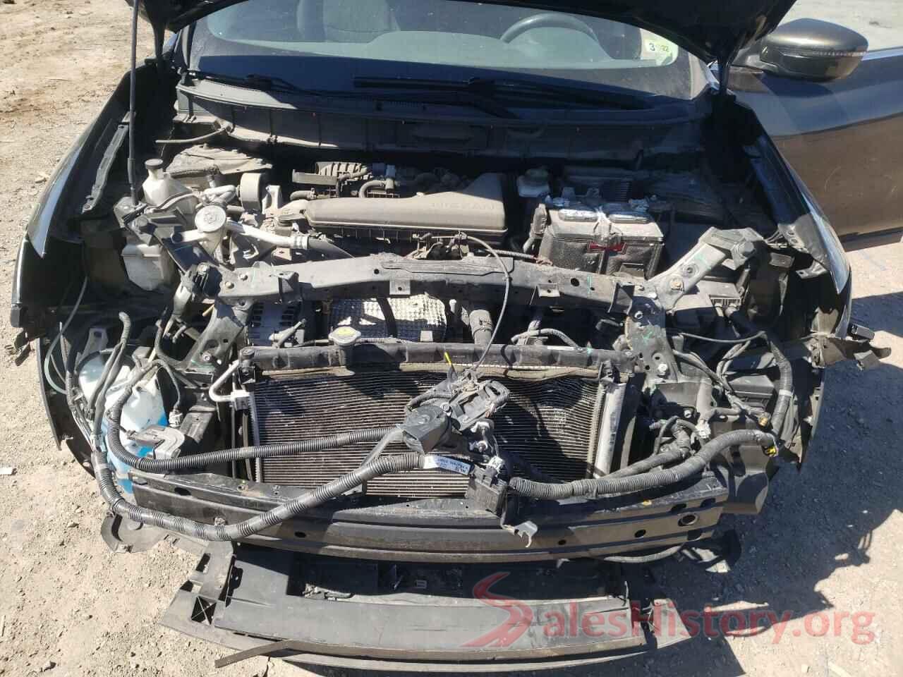 KNMAT2MV4HP572110 2017 NISSAN ROGUE