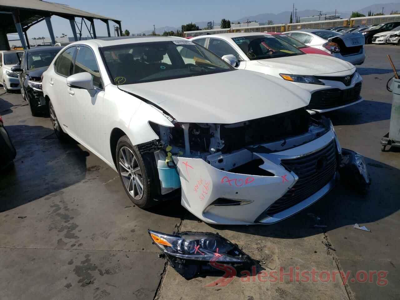 JTHBW1GG8J2192644 2018 LEXUS ES300