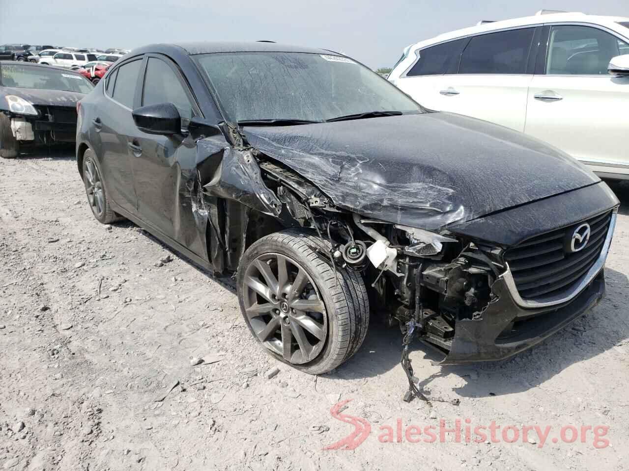 3MZBN1V35JM265978 2018 MAZDA 3