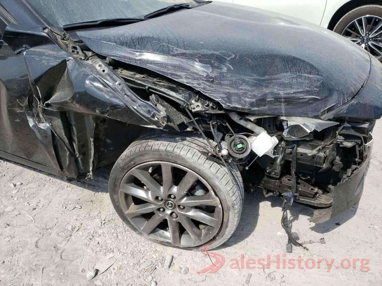 3MZBN1V35JM265978 2018 MAZDA 3