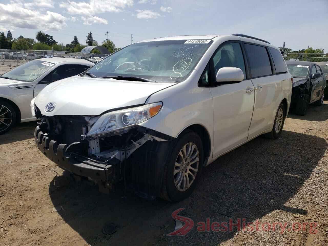 5TDYK3DC7FS675594 2015 TOYOTA SIENNA