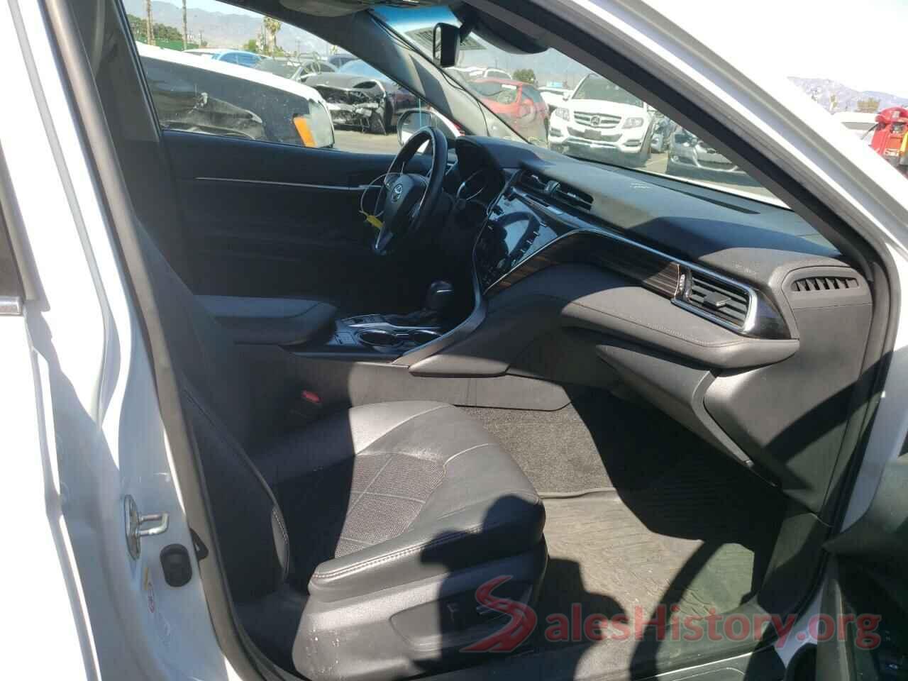 4T1B21HK1JU007057 2018 TOYOTA CAMRY