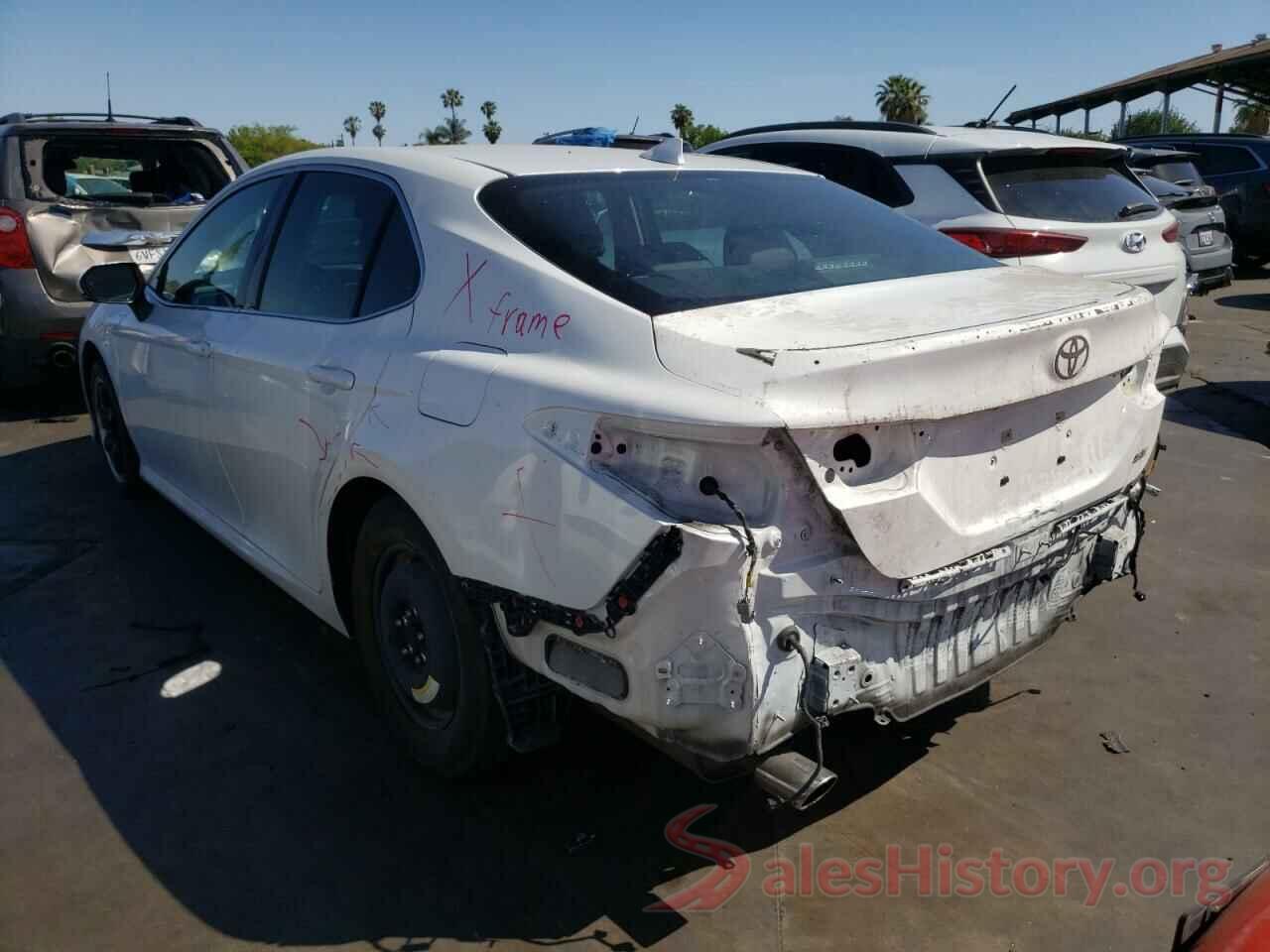 4T1B21HK1JU007057 2018 TOYOTA CAMRY