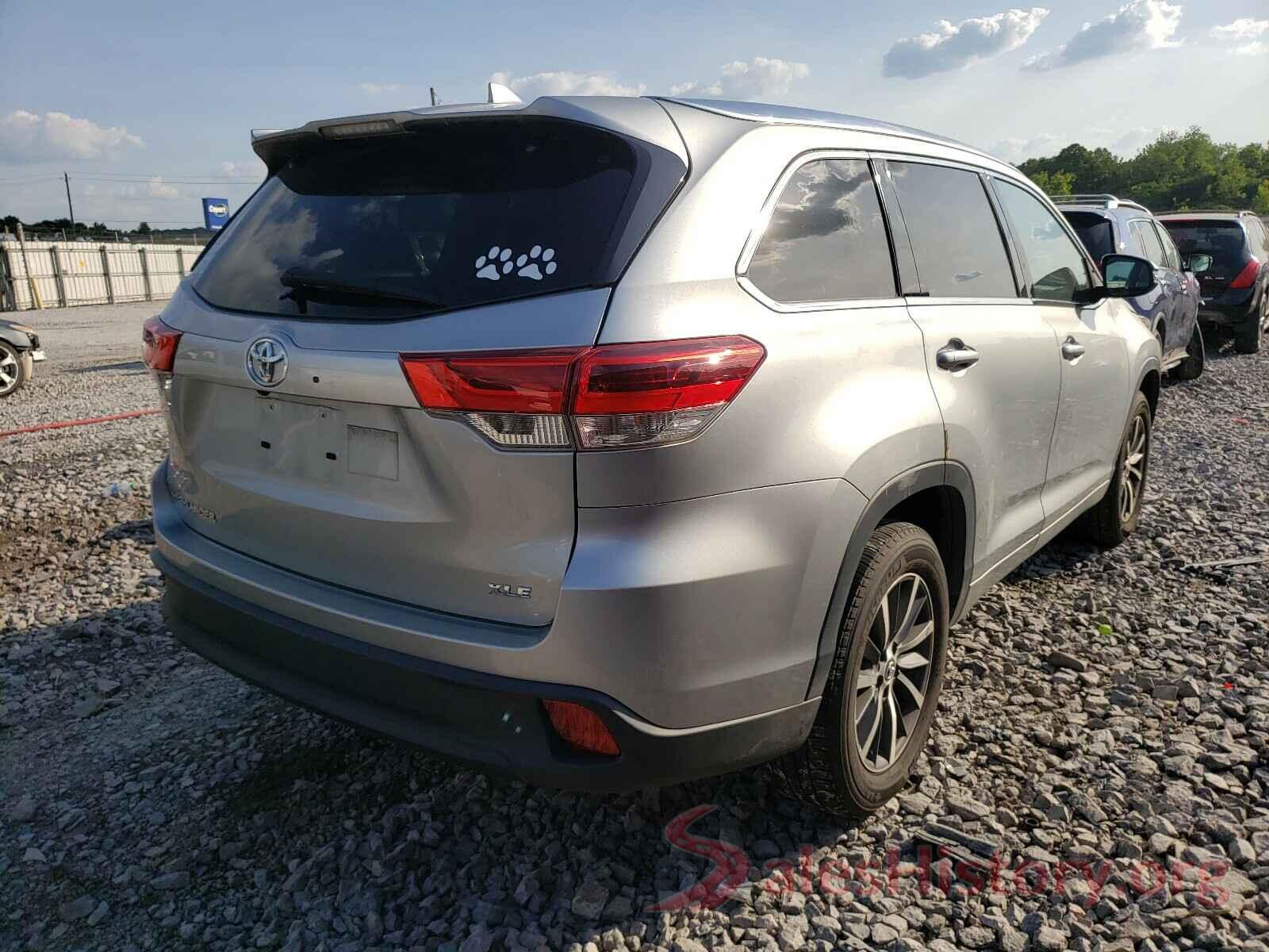 5TDKZRFH1JS549057 2018 TOYOTA HIGHLANDER