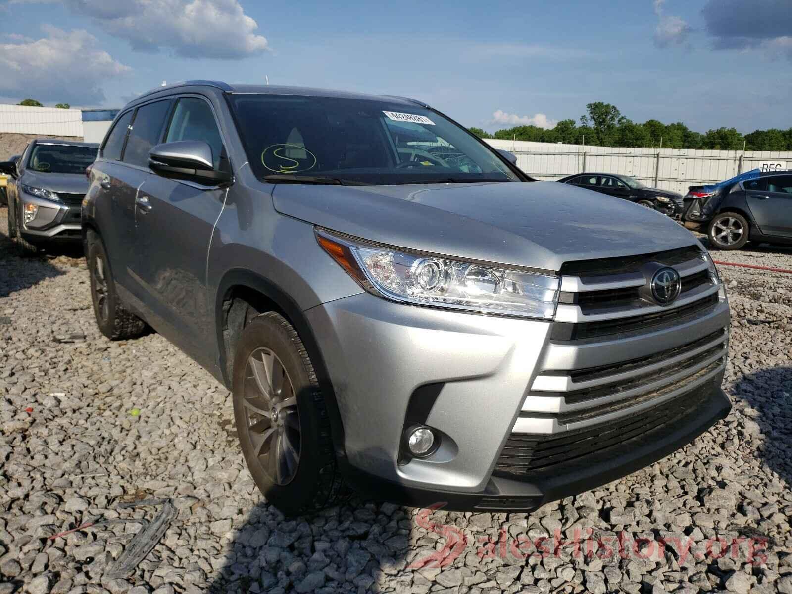 5TDKZRFH1JS549057 2018 TOYOTA HIGHLANDER