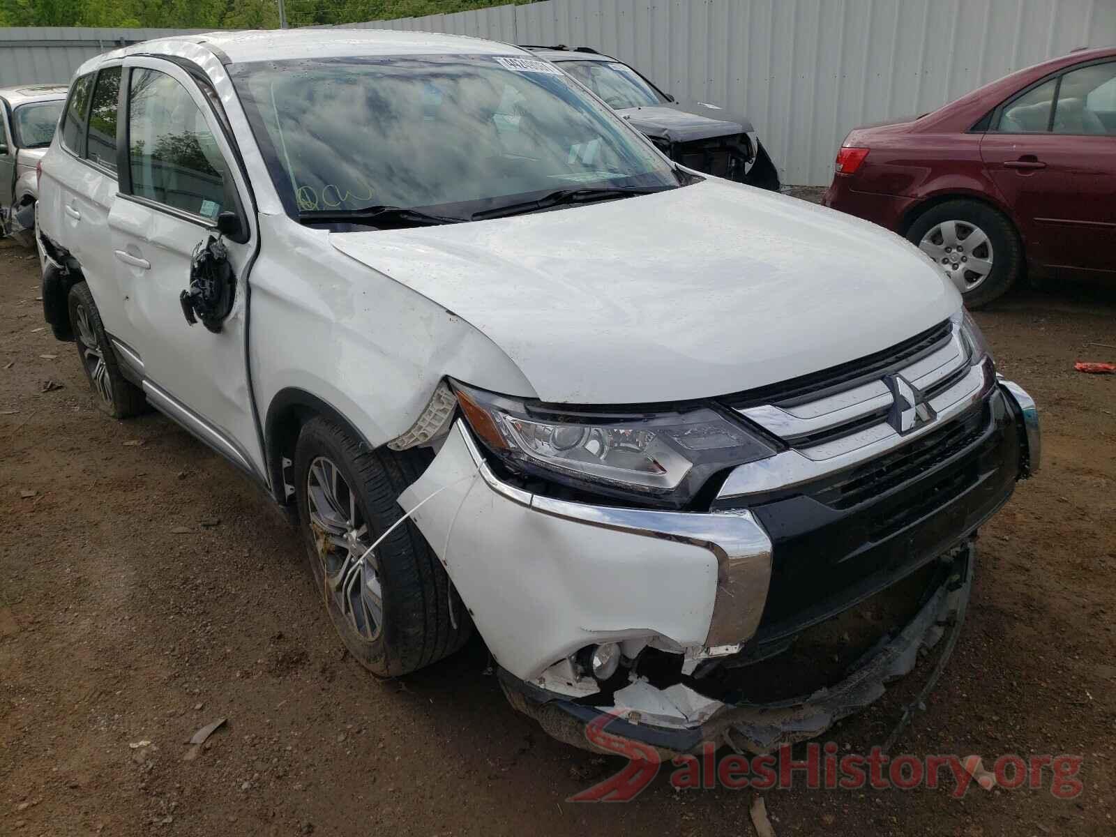 JA4AZ3A38JZ007645 2018 MITSUBISHI OUTLANDER