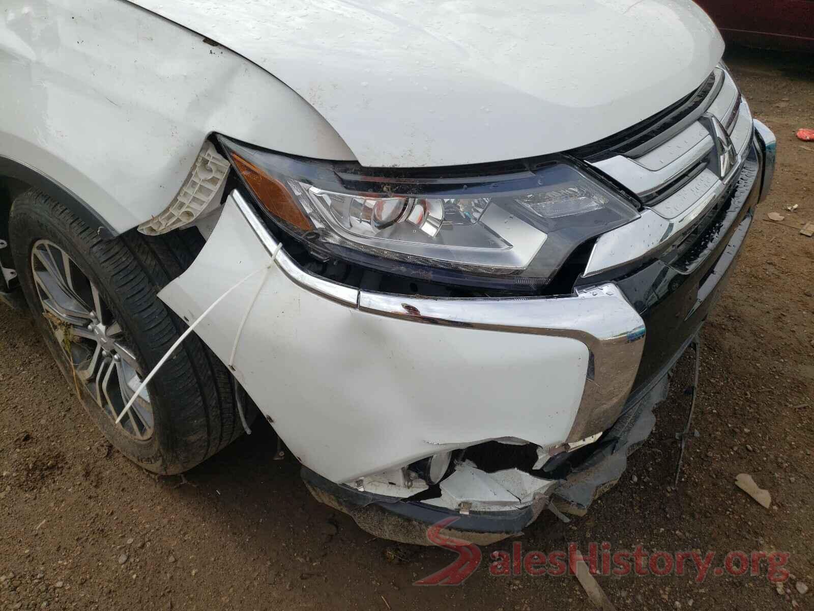 JA4AZ3A38JZ007645 2018 MITSUBISHI OUTLANDER