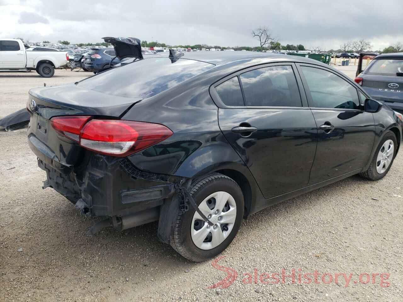 3KPFK4A76HE051657 2017 KIA FORTE