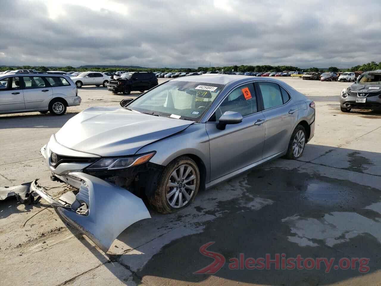 4T1B11HK0JU085820 2018 TOYOTA CAMRY