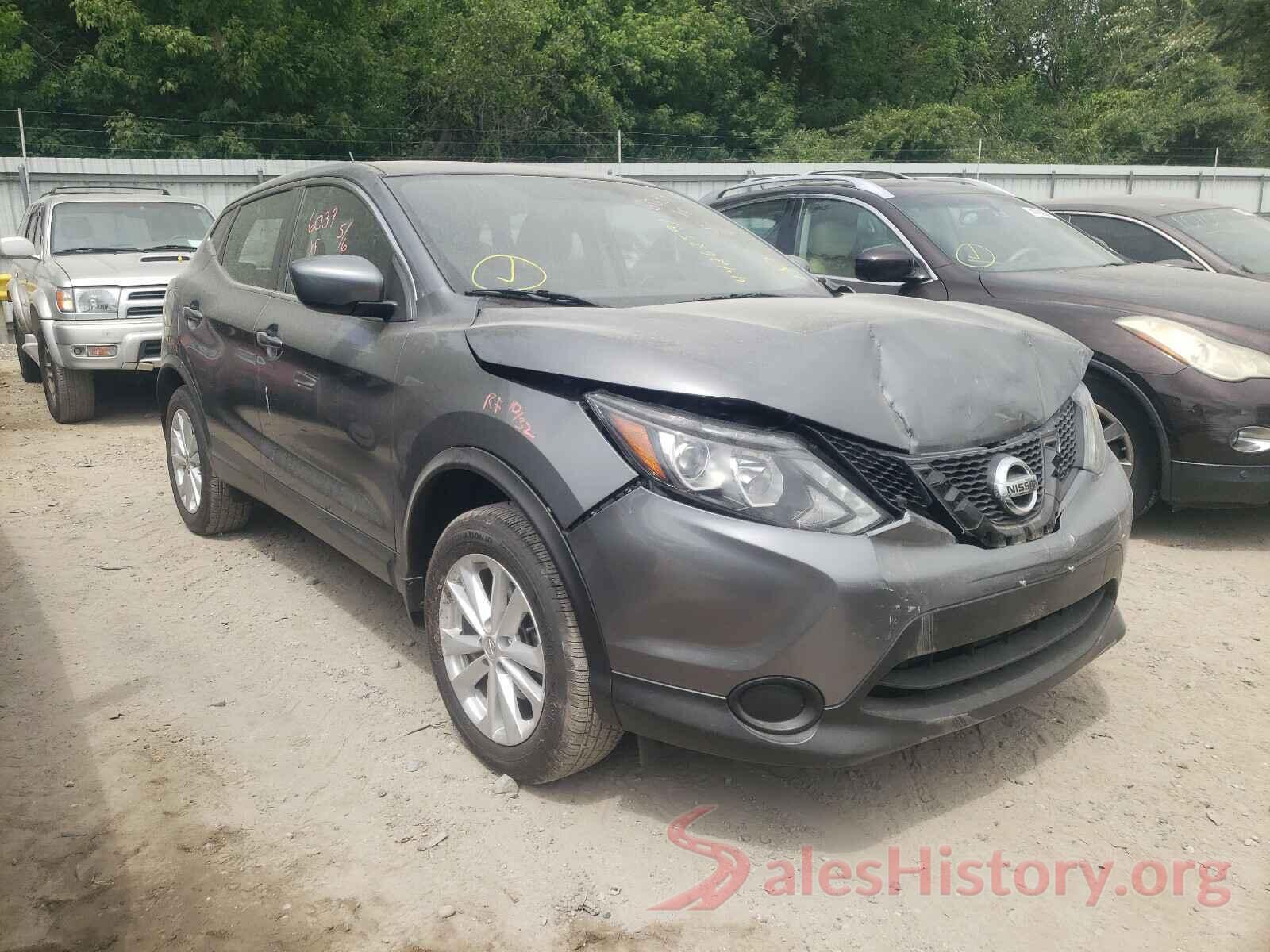 JN1BJ1CR4HW128842 2017 NISSAN ROGUE