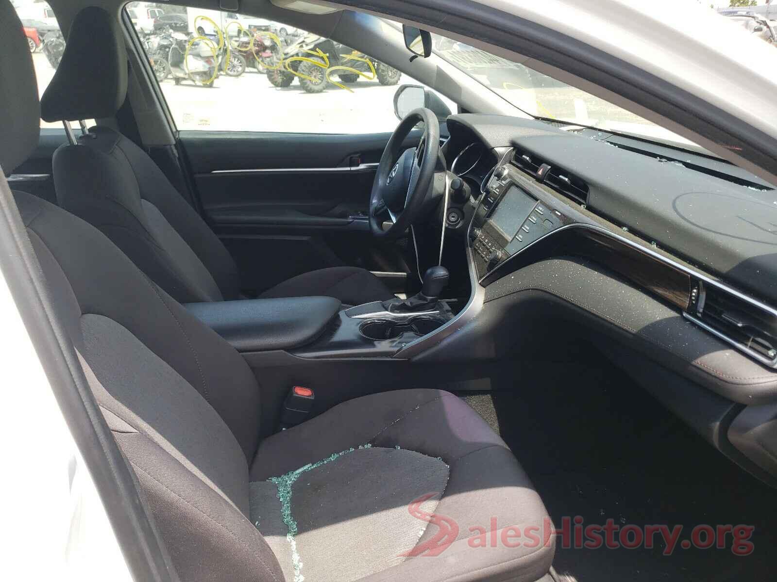 4T1B11HKXJU124333 2018 TOYOTA CAMRY