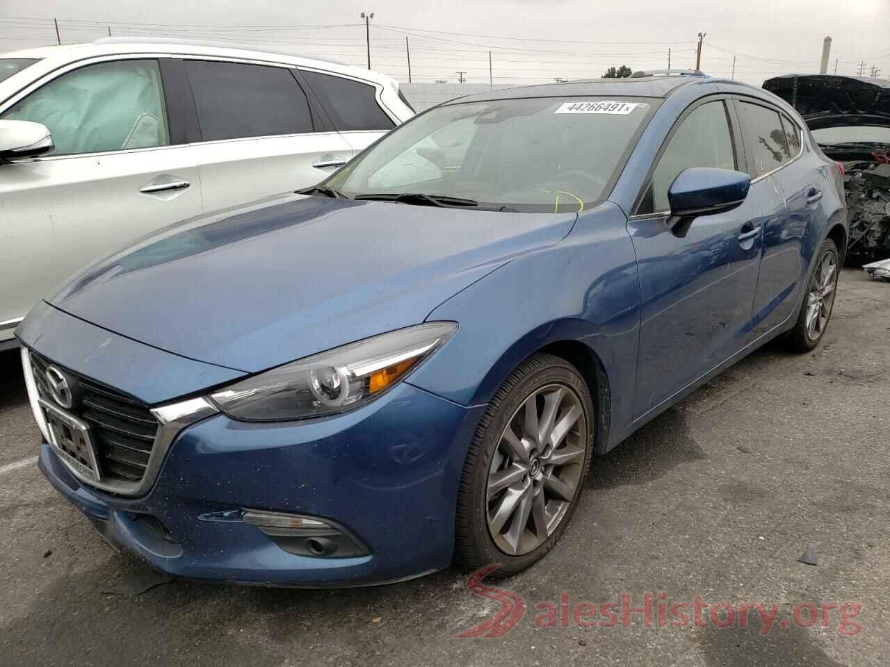 3MZBN1M37JM218064 2018 MAZDA 3