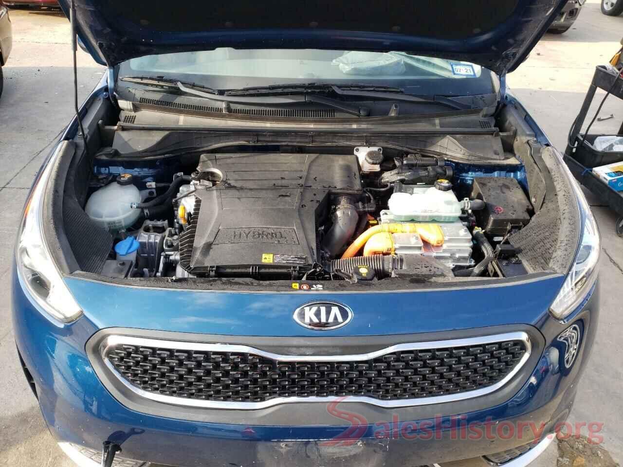 KNDCB3LC0K5248530 2019 KIA NIRO