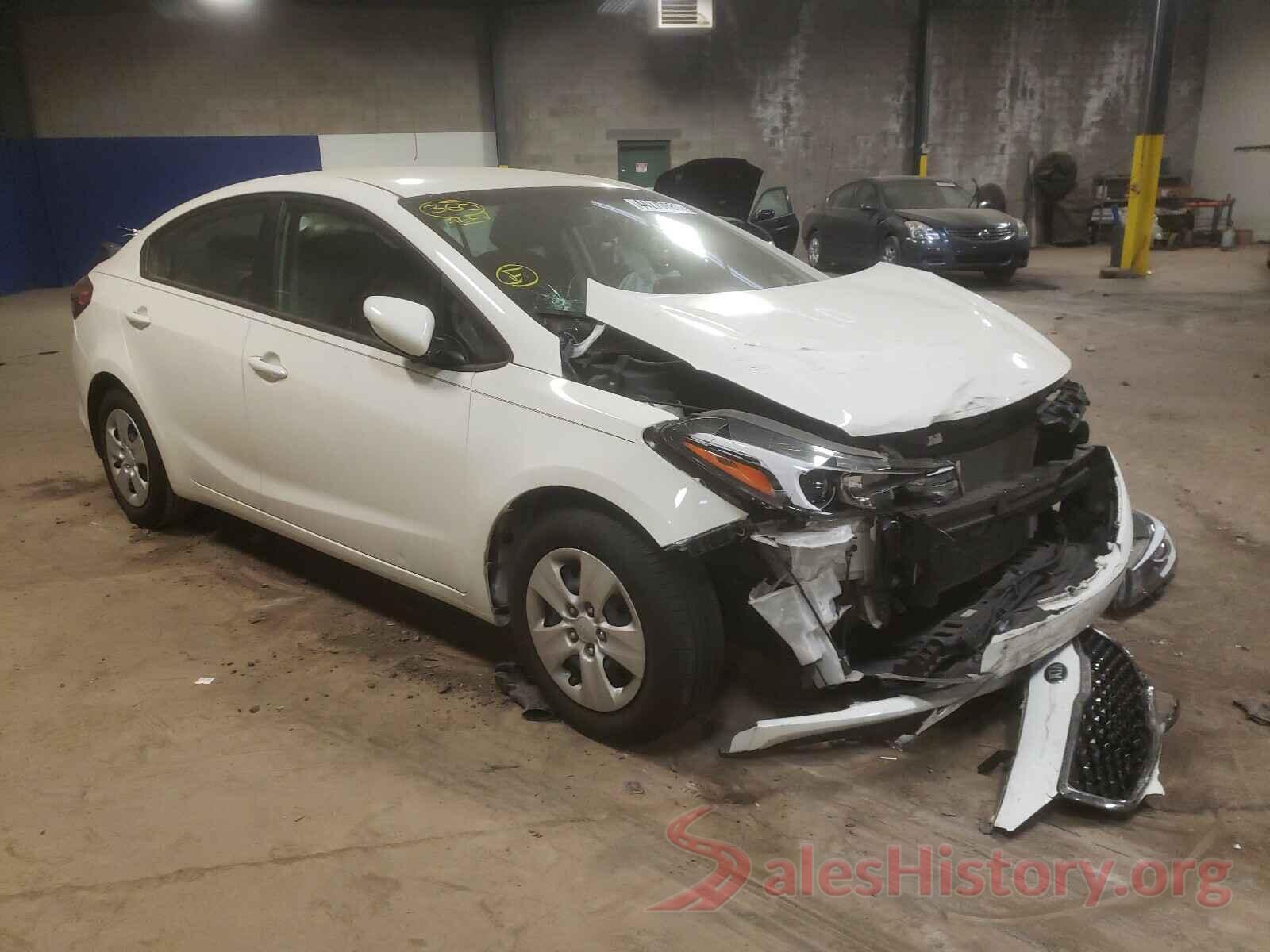 3KPFK4A76HE100842 2017 KIA FORTE