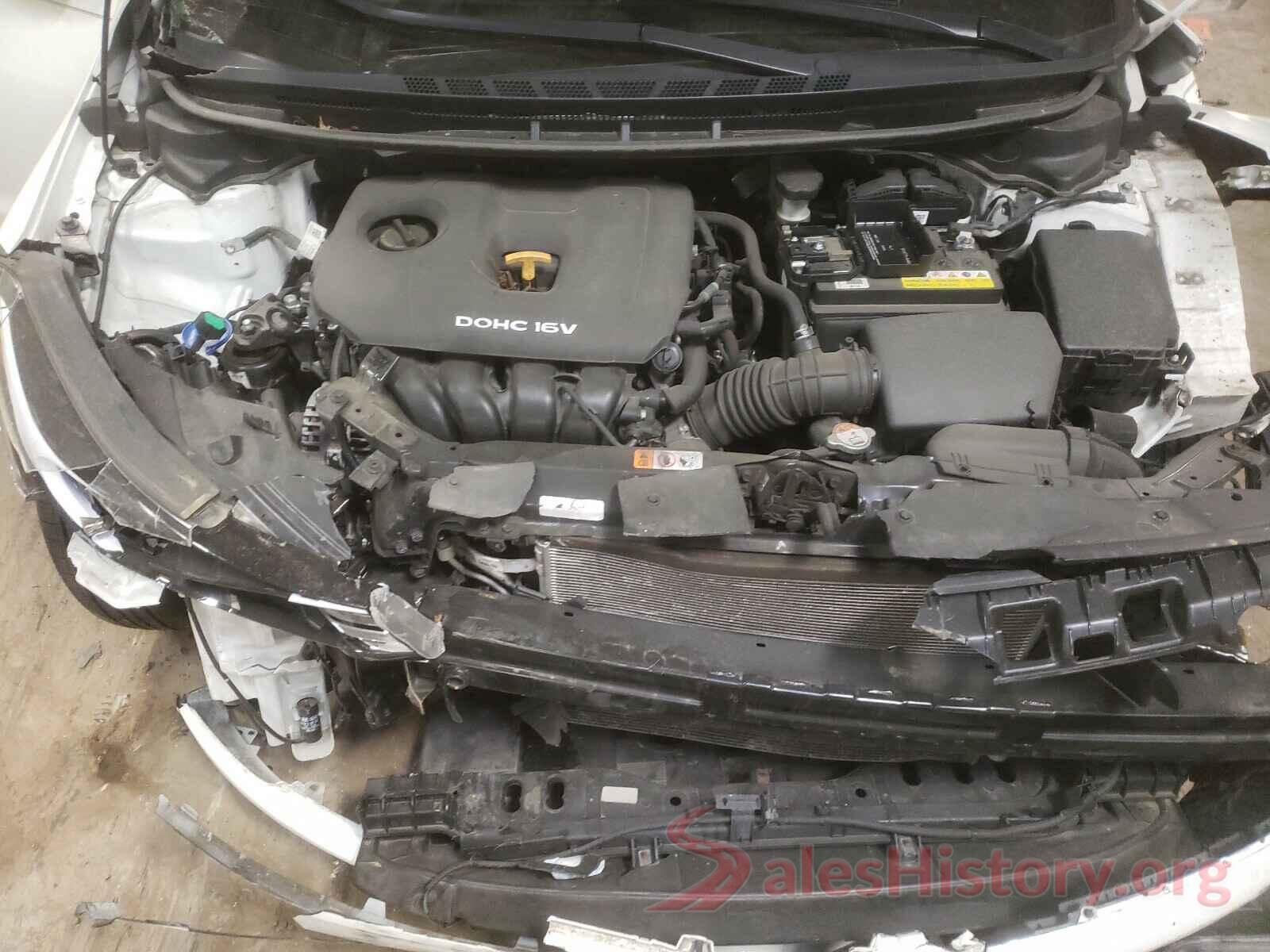 3KPFK4A76HE100842 2017 KIA FORTE