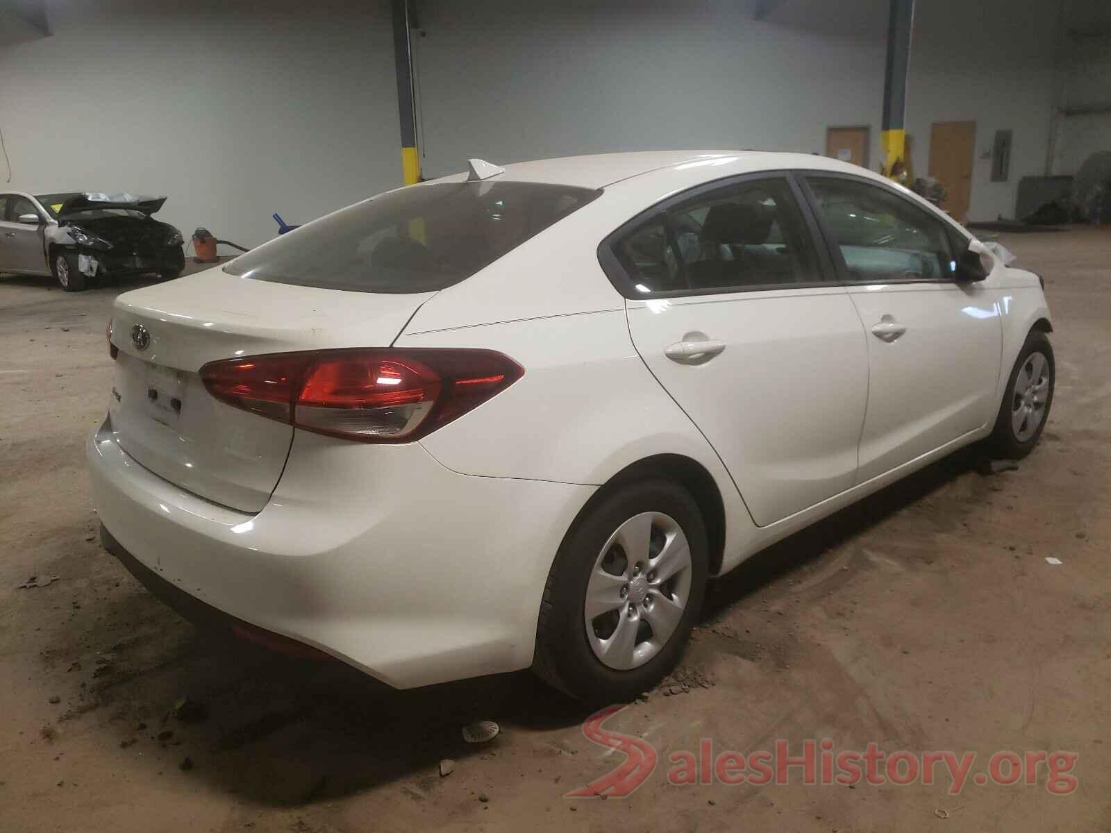 3KPFK4A76HE100842 2017 KIA FORTE