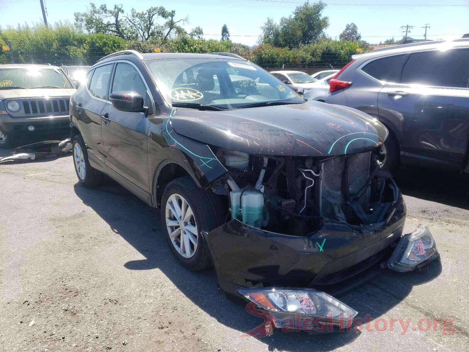 JN1BJ1CP4JW188057 2018 NISSAN ROGUE