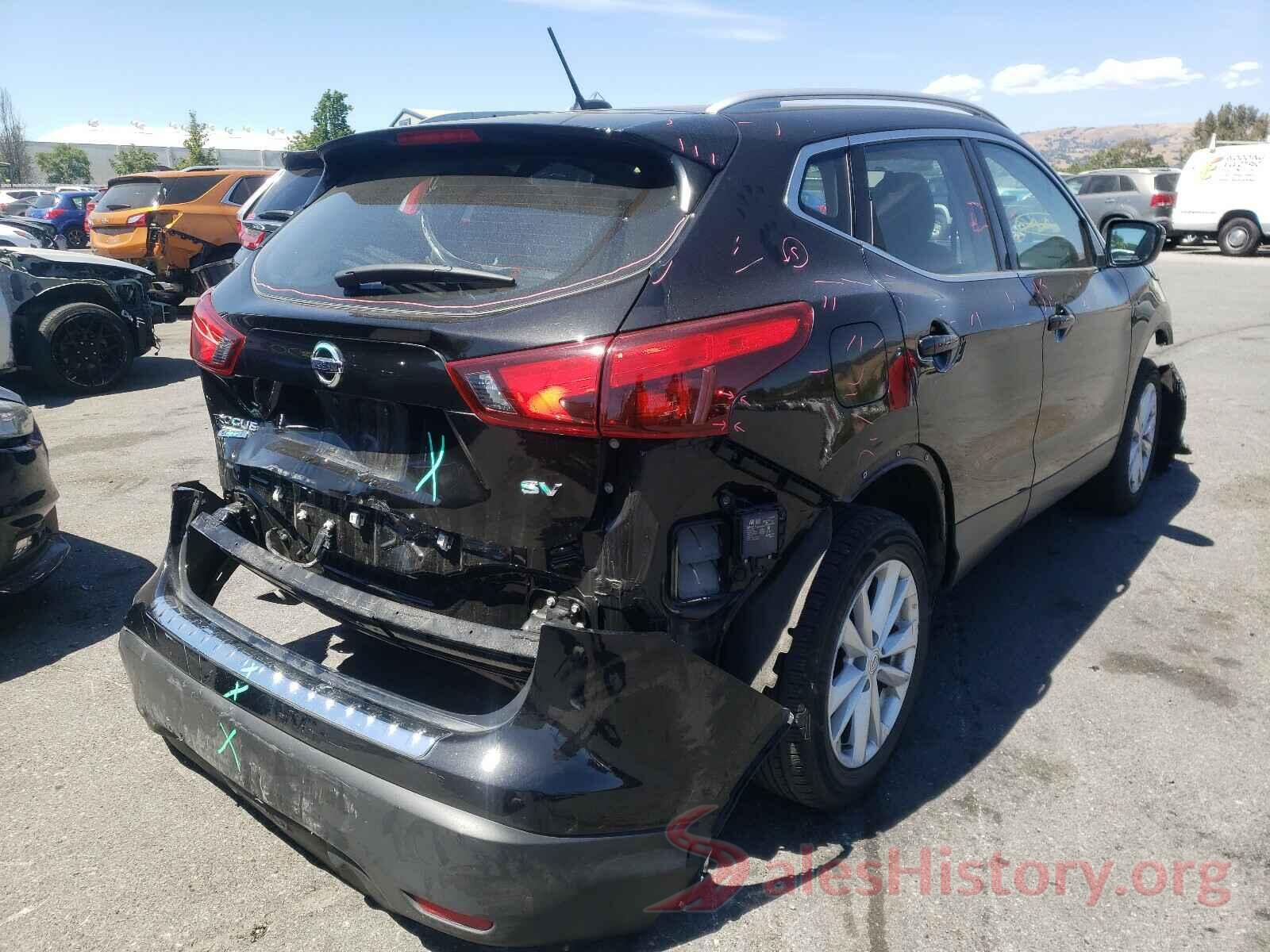 JN1BJ1CP4JW188057 2018 NISSAN ROGUE