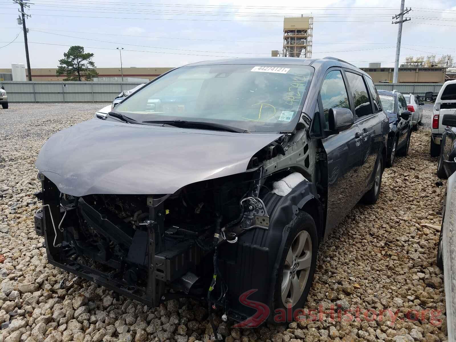 5TDKZ3DC6KS010584 2019 TOYOTA SIENNA