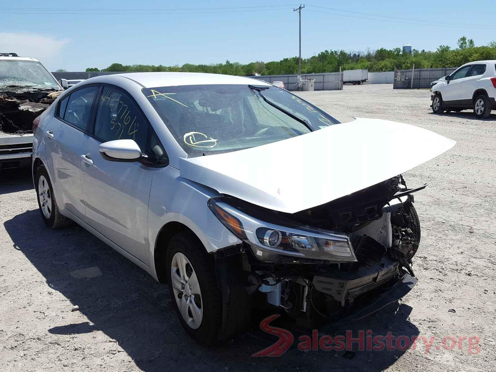 3KPFK4A71JE219470 2018 KIA FORTE