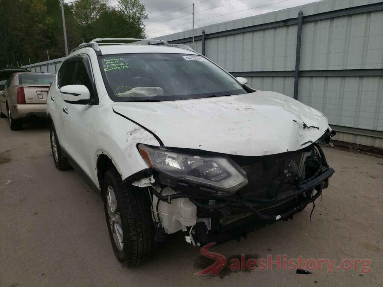 KNMAT2MV9JP579656 2018 NISSAN ROGUE