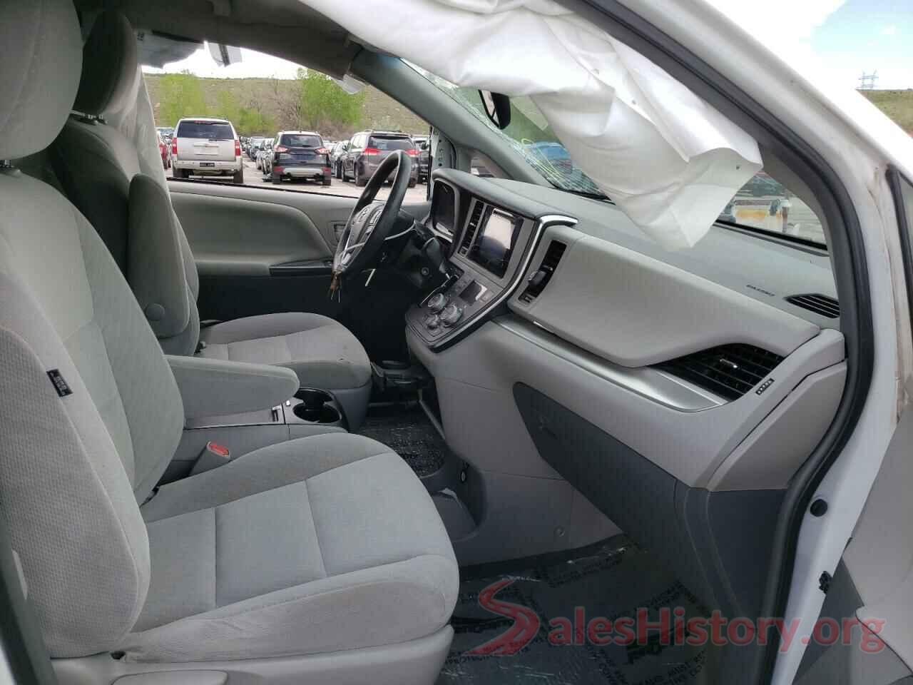 5TDKZ3DC1HS826238 2017 TOYOTA SIENNA