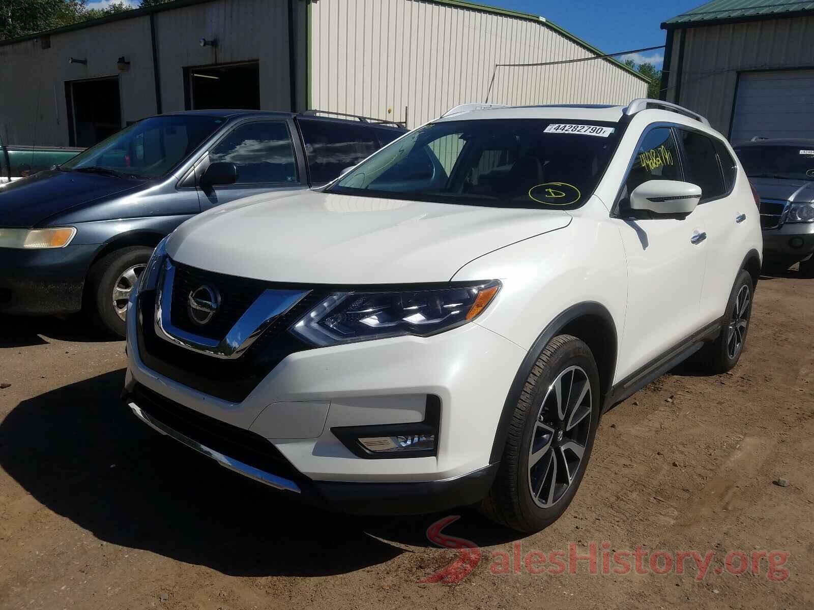 JN8AT2MV5JW327090 2018 NISSAN ROGUE