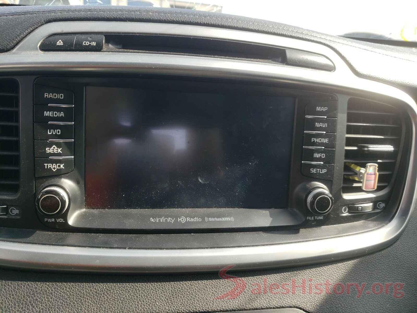 5XYPKDA5XGG169764 2016 KIA SORENTO