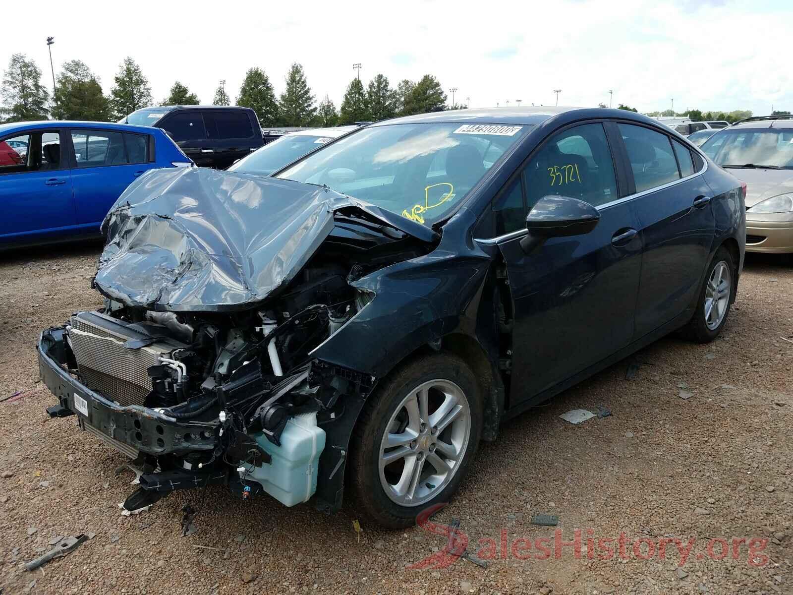 1G1BE5SM2J7144058 2018 CHEVROLET CRUZE