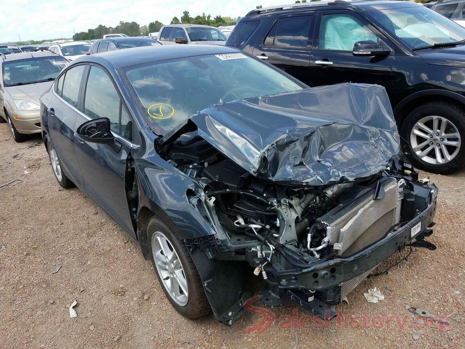 1G1BE5SM2J7144058 2018 CHEVROLET CRUZE